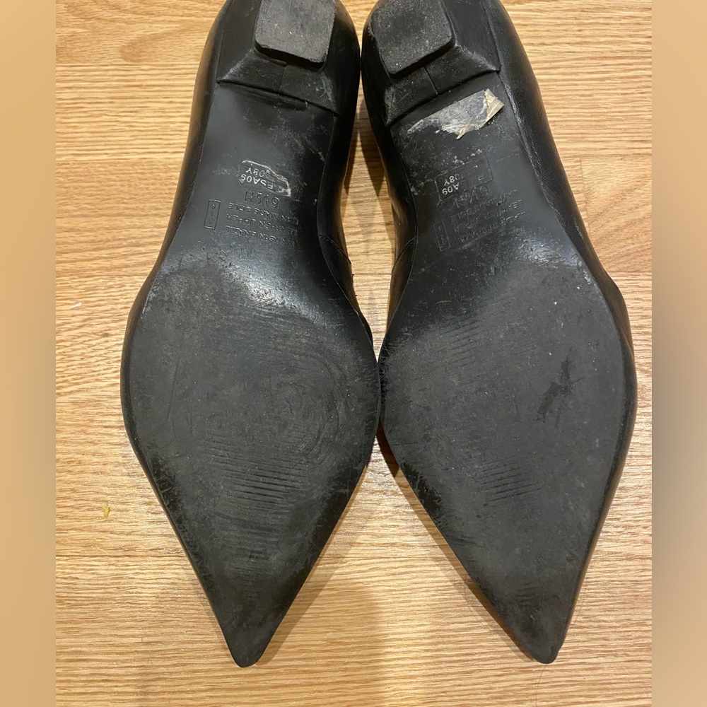 Black Leather Nine West Pointy flats size 6.5 - Picture 3 of 4